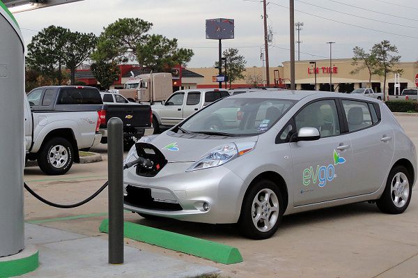 Free Charging for Electric Vehicles in Dubai