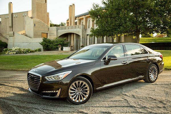 Exterior of 2017 Genesis G90