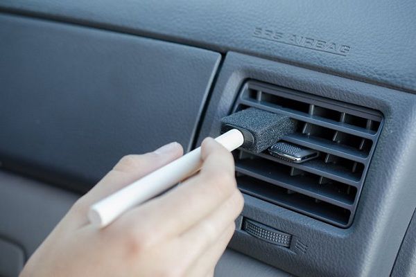 Remove the Dust from Air Vents