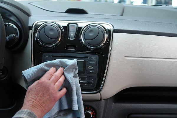 Keep the Interior Clean to Get a Better Resale Value of your Used Vehicle