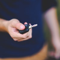 Important Things to Know About How to Sell a Car Privately in the UAE